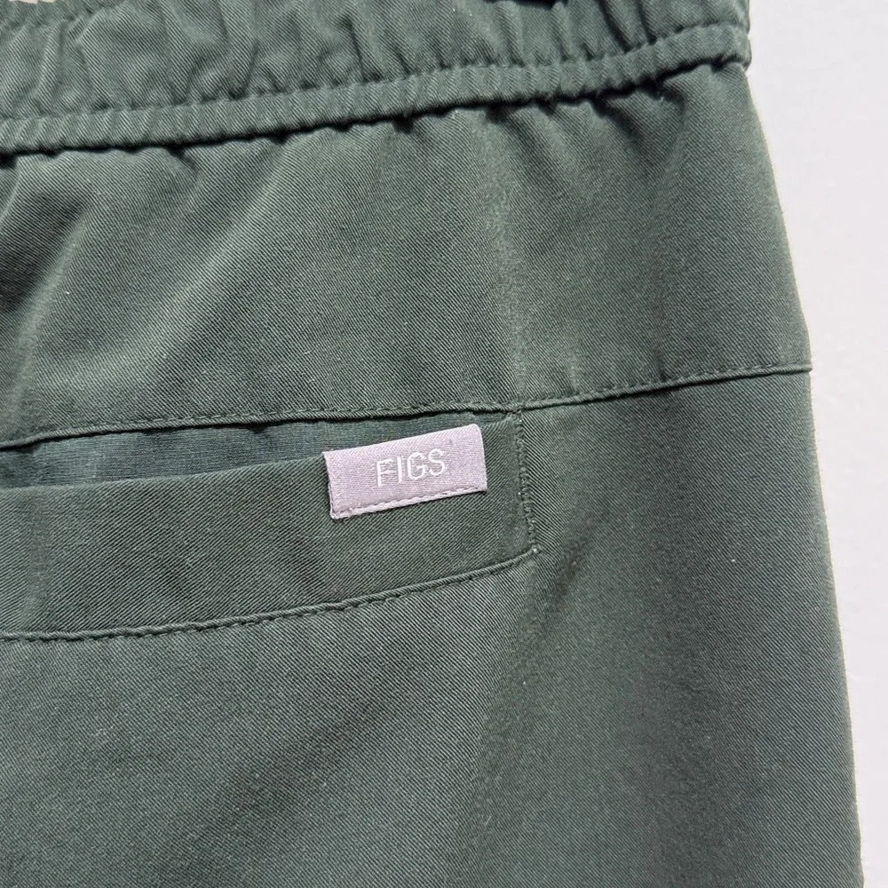 FIGS Zamora Jogger Scrub Pants Men’s Medium Hunter Green PO# 2241